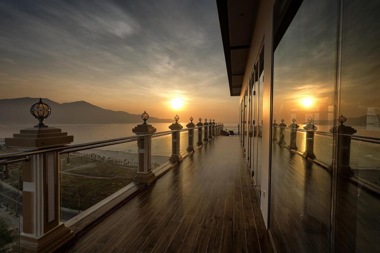 7 Seven Sea Hotel Da Nang Bagian luar foto