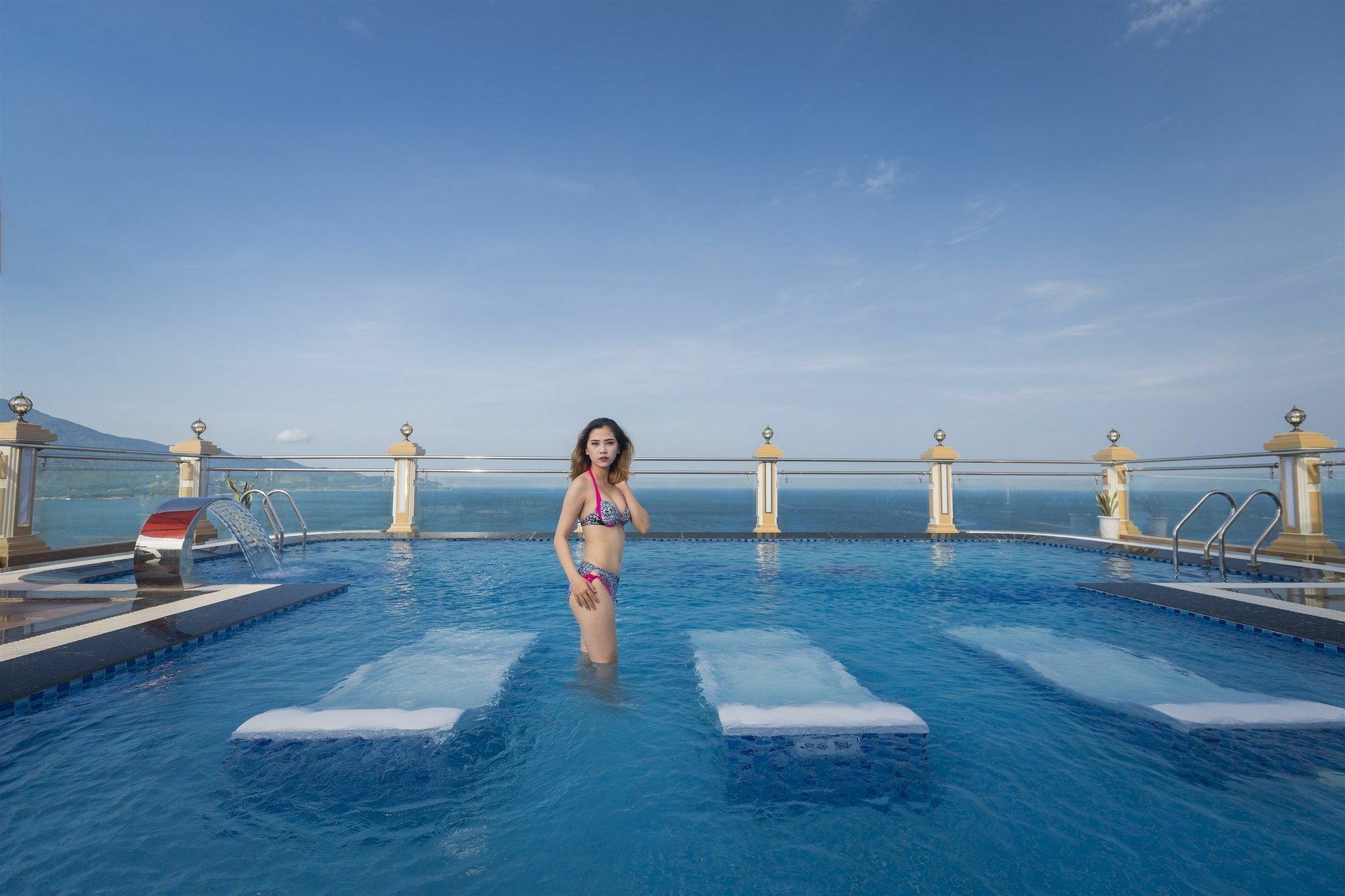 7 Seven Sea Hotel Da Nang Bagian luar foto